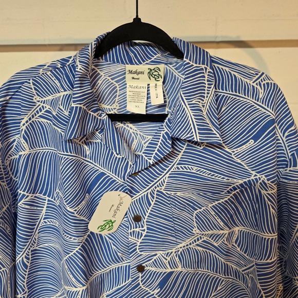 NWT Makani Hawaii Men XL Blue Banana Leaf Print 100% Microfiber Button Up Soft - Picture 6 of 9